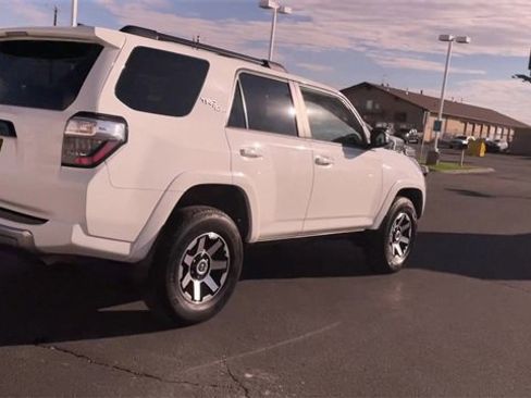 Used 2024 Toyota 4Runner TRD Off-Road image 9