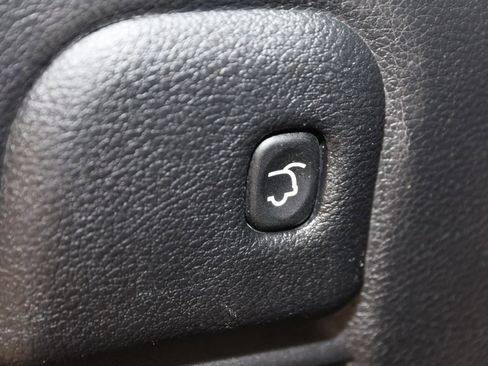 Used 2019 Jeep Grand Cherokee Limited image 52