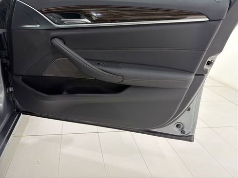 Certified 2023 BMW 530i xDrive 530i xDrive w/ Premium Package image 18