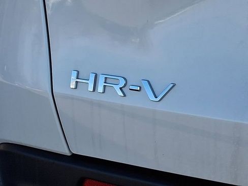 Certified 2025 Honda HR-V Sport image 30