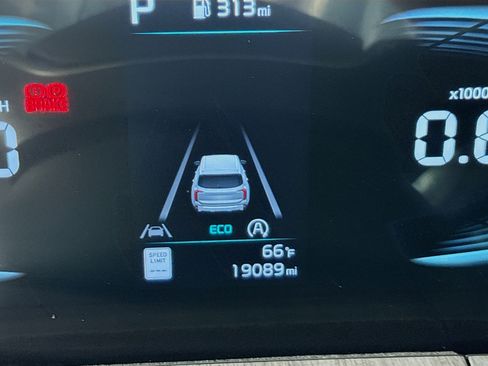 Used 2025 Kia Telluride EX image 13