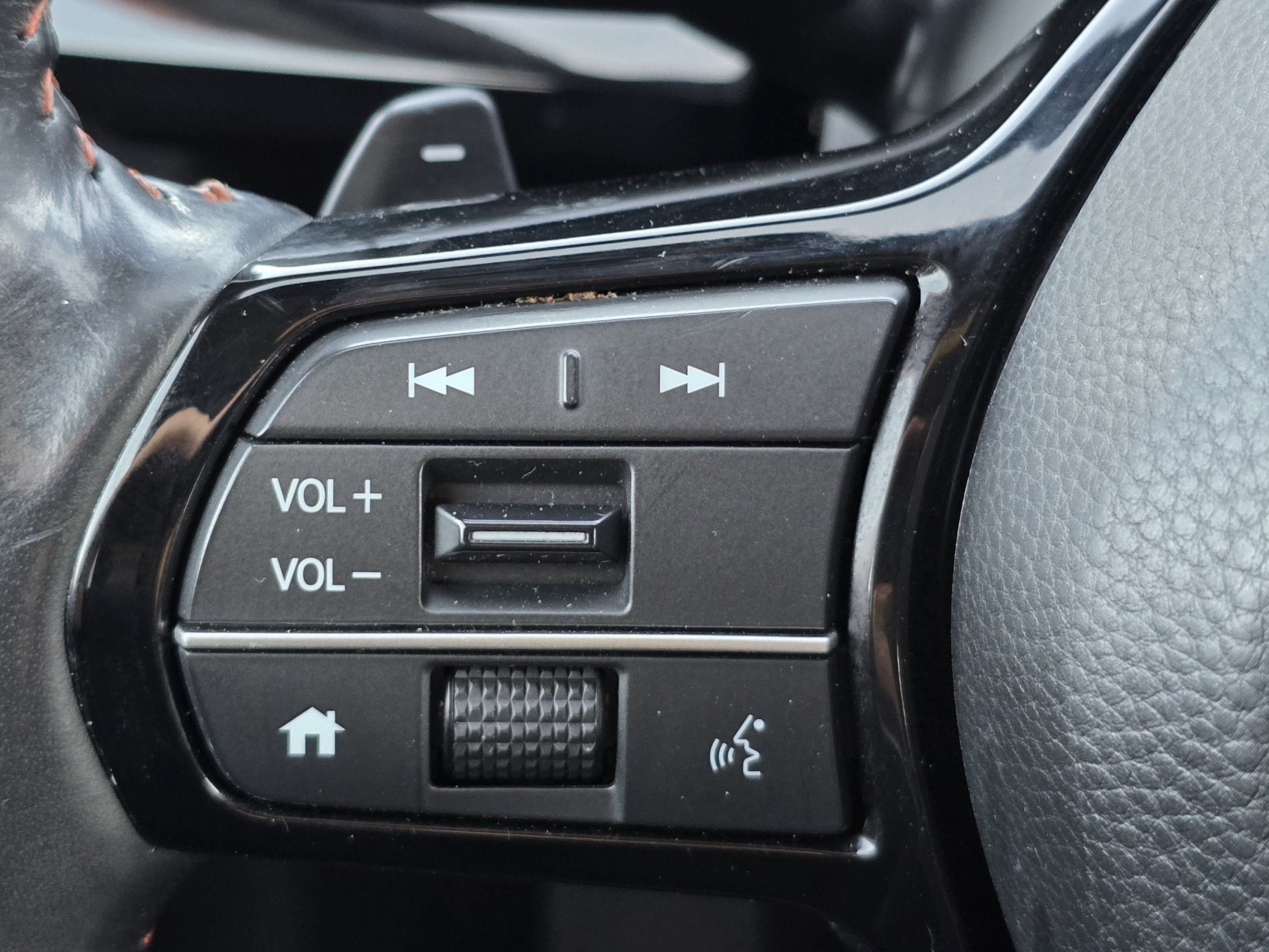 Used 2023 Honda CR-V Sport Touring image 18