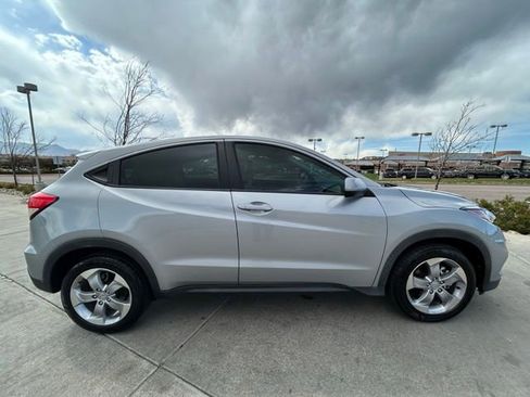 Used 2022 Honda HR-V LX image 7