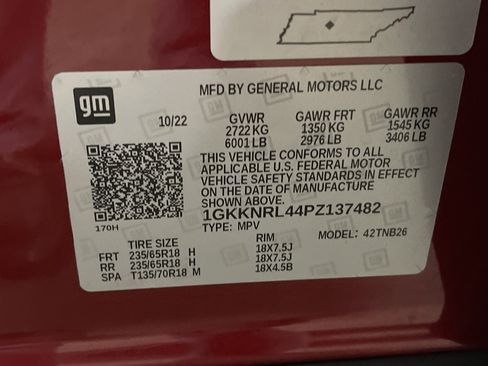 Used 2023 GMC Acadia SLE w/ Driver Convenience Package image 28