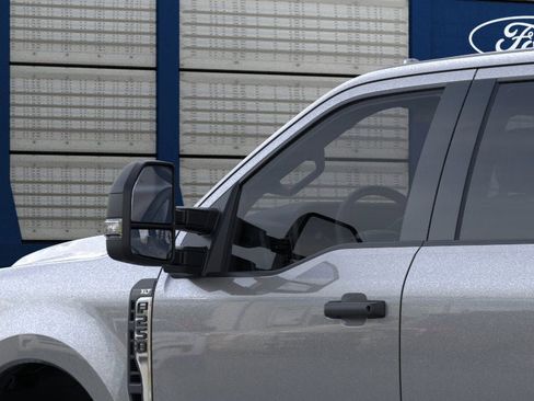 New 2026 Ford F250 XLT image 19