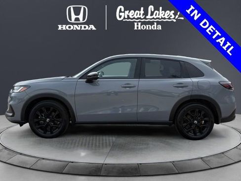 Used 2023 Honda HR-V Sport image 3