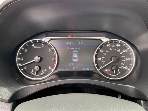 Used 2023 Nissan Altima 2.5 SR w/ SR Premium Package FWD image 26