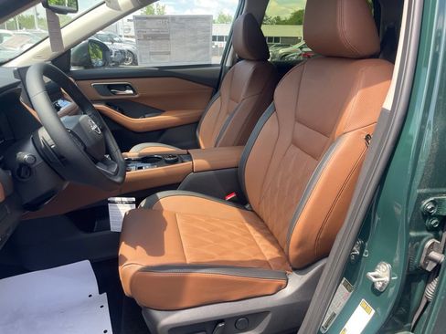 New 2026 Nissan Rogue Platinum AWD/4WD image 12