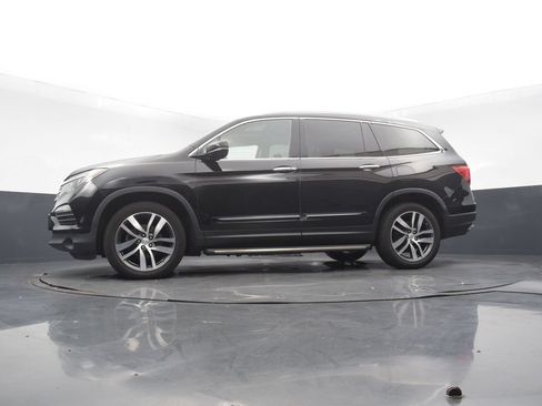 Used 2017 Honda Pilot Touring image 50