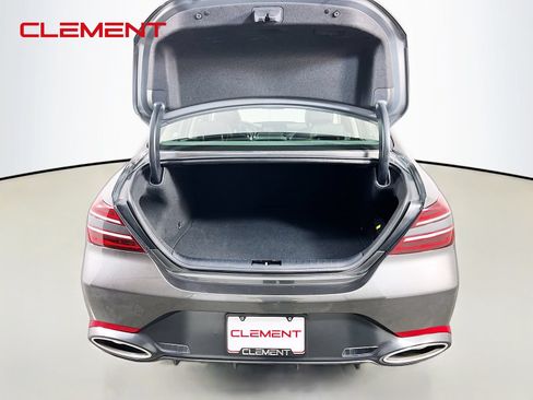 Used 2025 Genesis G70 2.5T RWD image 10