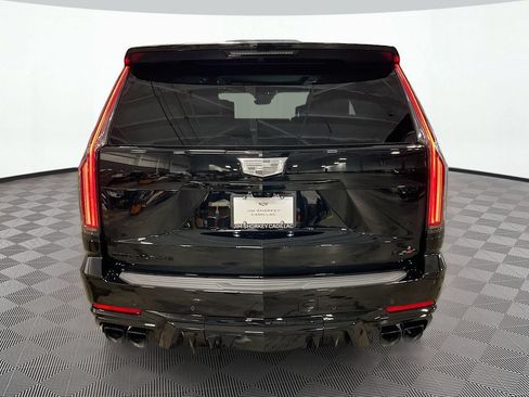 New 2026 Cadillac Escalade V w/ LPO, ONYX Package AWD/4WD image 6