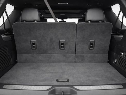 Used 2024 GMC Yukon Denali AWD/4WD image 9