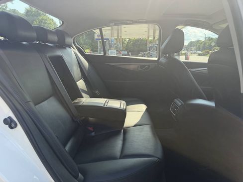 Used 2015 INFINITI Q50 AWD w/ Moonroof Package image 9