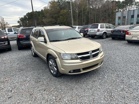 Used 2010 Dodge Journey SXT w/ Rear Seat Video Group image 1