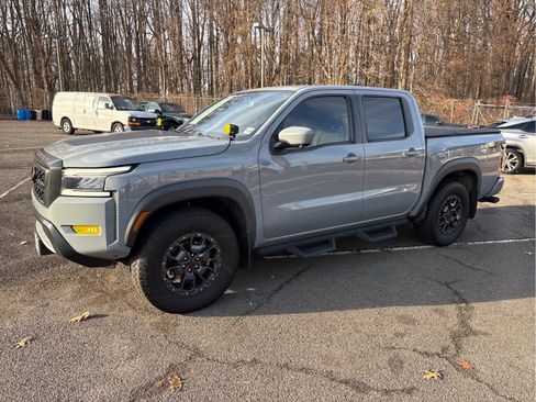 Used 2023 Nissan Frontier PRO-4X w/ Pro-4X Premium Package image 3