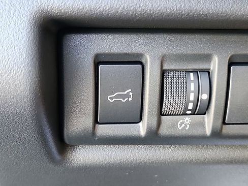 Certified 2026 Subaru Outback Premium AWD/4WD image 27