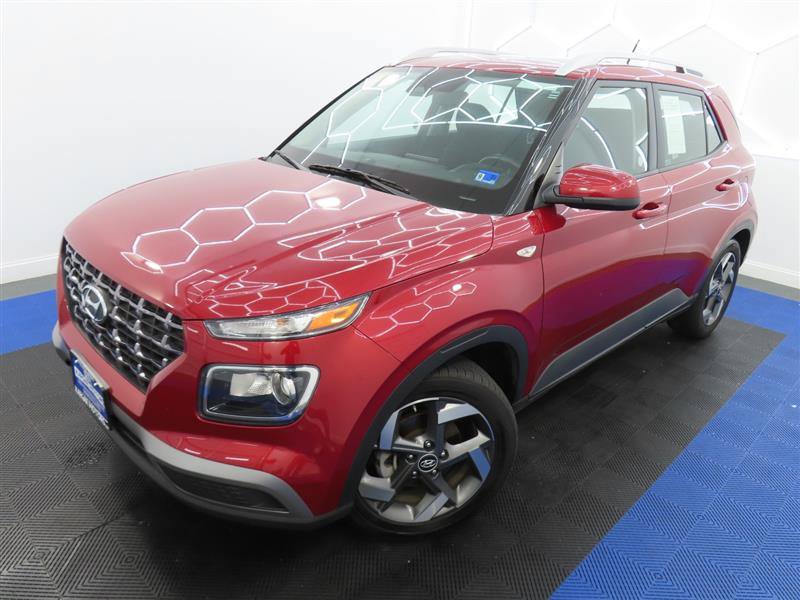 Used 2025 Hyundai Venue SEL FWD image 4