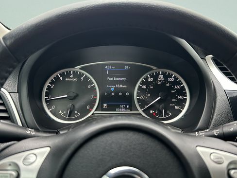 Used 2019 Nissan Sentra SV FWD image 13