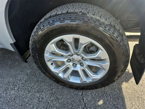 Used 2022 Chevrolet Silverado 1500 LTZ image 17