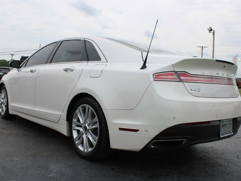 Used 2014 Lincoln MKZ AWD image 9