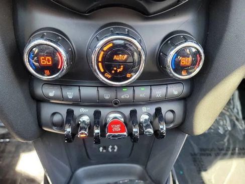 Used 2018 MINI Cooper 2-Door Hardtop FWD image 18
