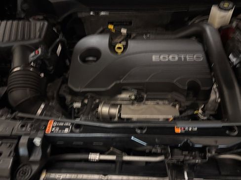 Used 2022 Chevrolet Equinox LT image 25