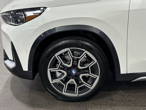 New 2027 BMW X1 xDrive28i AWD/4WD image 10