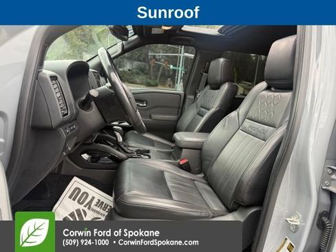 Used 2022 Nissan Frontier PRO-4X w/ Pro-4X Premium Package AWD/4WD image 2