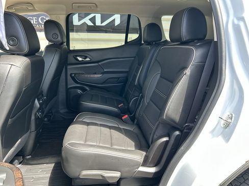 Used 2023 GMC Acadia Denali AWD/4WD image 12