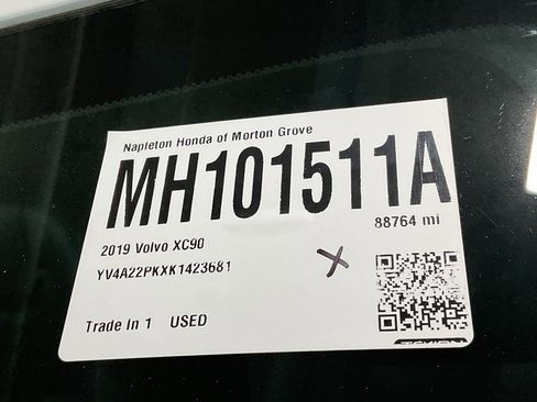 Used 2019 Volvo XC90 T6 Momentum w/ Advanced Package image 35