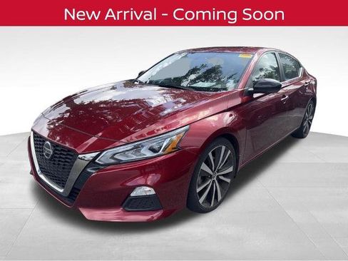 Certified 2019 Nissan Altima 2.5 SR w/ SR Premium Package FWD image 2