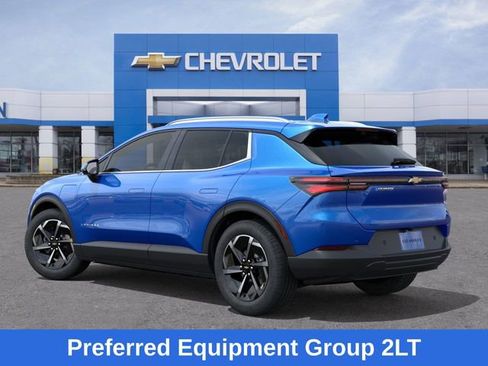 New 2026 Chevrolet Equinox EV LT image 4