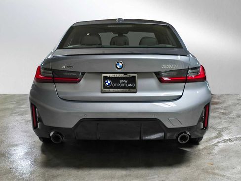 Used 2026 BMW 330i xDrive Sedan w/ M Sport Package AWD/4WD image 4