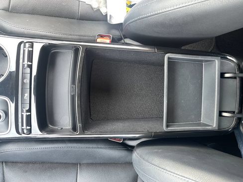 Used 2018 Kia Stinger RWD image 24