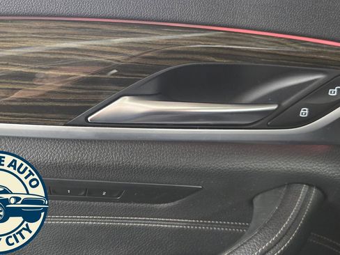 Used 2018 BMW 530i xDrive w/ Premium Package image 26