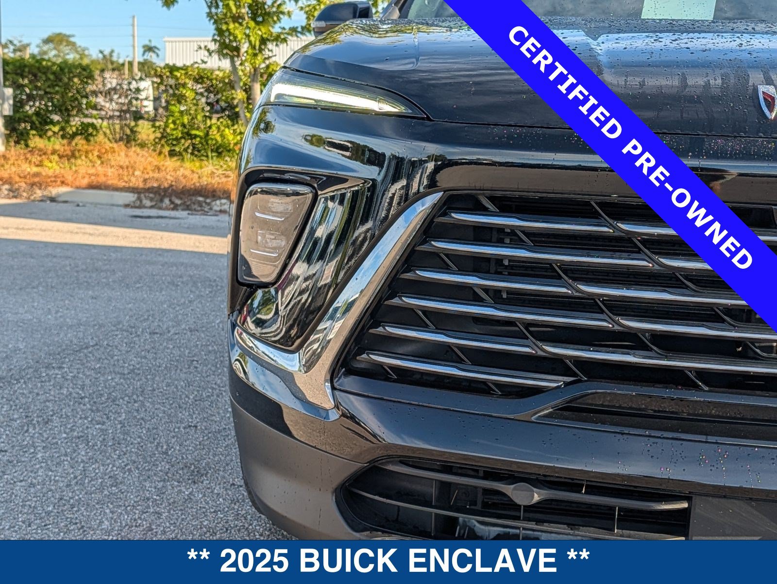 Used 2025 Buick Enclave Preferred FWD image 10