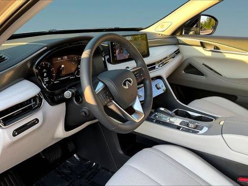 Certified 2026 INFINITI QX60 Luxe w/ Cargo Package AWD/4WD image 16
