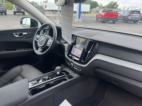 Certified 2025 Volvo XC60 T8 Plus w/ Protection Package Premier image 34