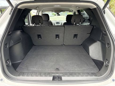 Used 2020 Chevrolet Equinox LT FWD image 33