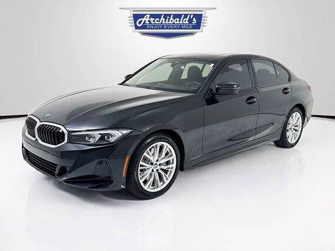 Used 2023 BMW 330i Sedan w/ Driving Assistance Package image 3