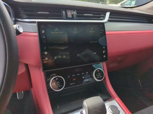 Used 2024 Jaguar F-PACE SVR AWD/4WD image 13