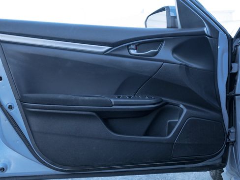 Used 2019 Honda Civic Sport image 22