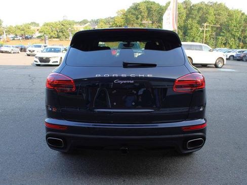 Used 2016 Porsche Cayenne w/ Premium Package AWD/4WD image 4