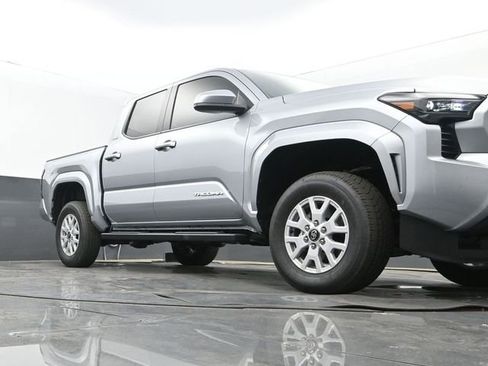 Used 2026 Toyota Tacoma SR5 AWD/4WD image 22