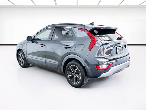 Used 2023 Kia Niro EX FWD image 6