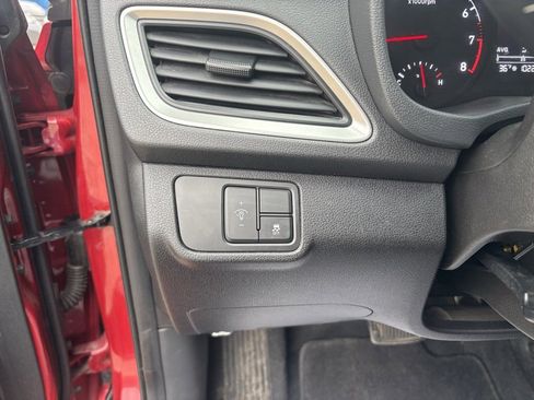 Used 2018 Hyundai Accent SE image 9