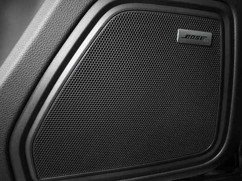 Used 2025 Porsche Macan image 7