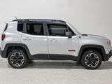 Used 2017 Jeep Renegade Trailhawk image 5