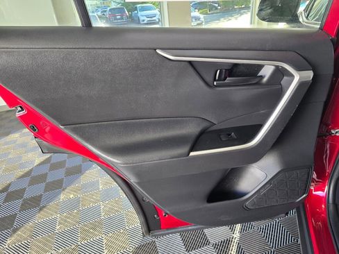 Used 2021 Toyota RAV4 LE image 36