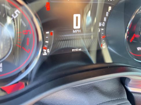 Used 2022 Dodge Challenger R/T w/ Driver Convenience Group RWD image 20